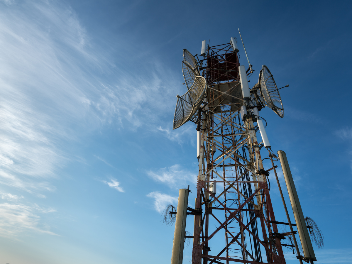Regulating OTARDS: The Other Small Cells